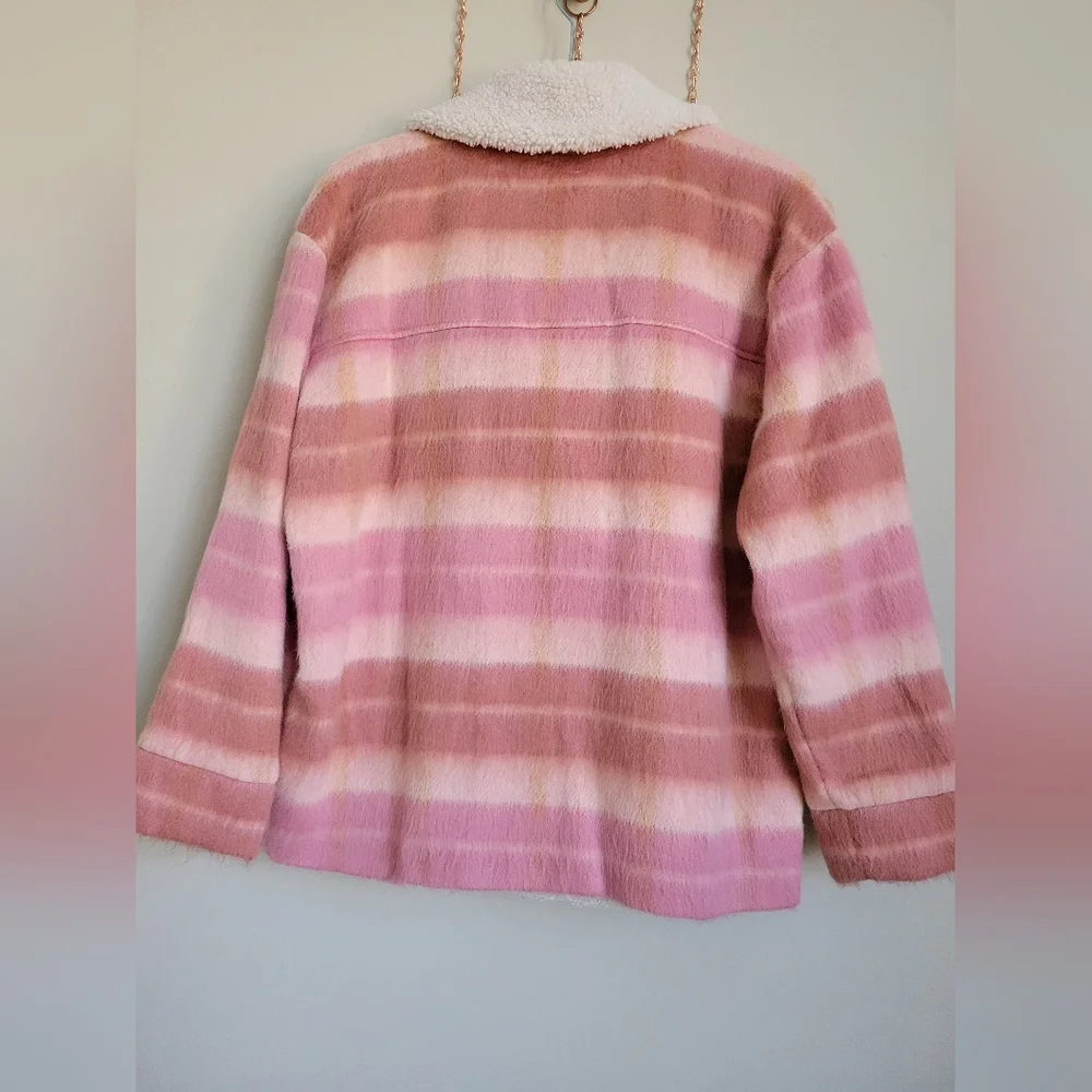 L Space plaid fuzzy jacket size xs - Picture 5 of 10